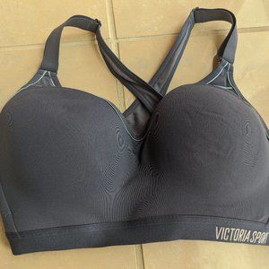 Victoria's Secret Incredible Sport Bra NWOT 34D